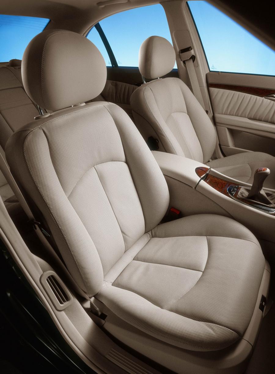  Mercedes-Benz E-Class 2002 года  (фото 280 из 448)